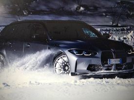 Photo of BMV M3 Touring (2023) pokazuje da pluta po snegu (ažuriranje)