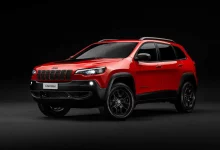 Photo of Jeep Cherokee spreman za povratak, s novim motorom (neelektričnim)